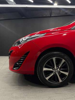 TOYOTA-YARIS-2018