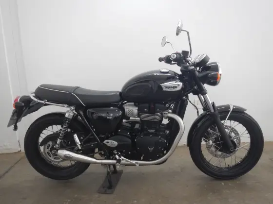 TRIUMPH BONNEVILLE T100 900 