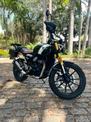 TRIUMPH SCRAMBLER 400 X 