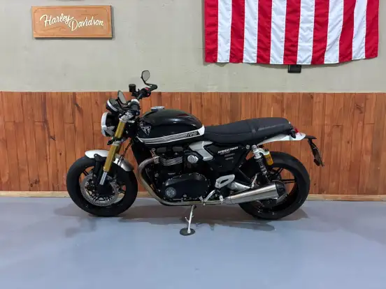 TRIUMPH-SPEED TWIN RS-2025