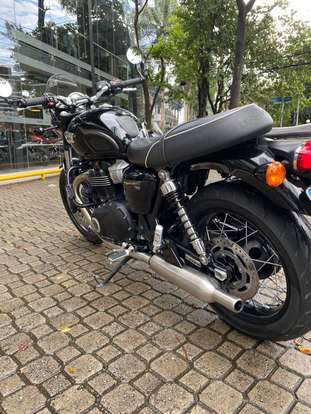 TRIUMPH-BONNEVILLE T100 900-2021