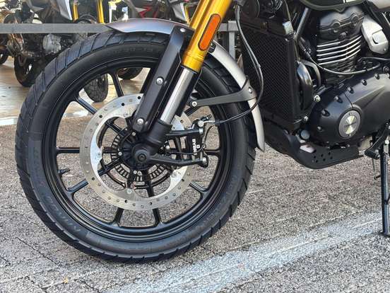 TRIUMPH-SCRAMBLER 400 X-2024