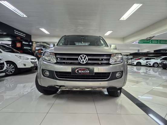 VOLKSWAGEN-AMAROK-2.0 HIGHLINE ULTIMATE 4X4 CD 16V TURBO INTERCOOLER DIESEL 4P AUTOMÁTICO VOLKSWAGEN-AMAROK-2015