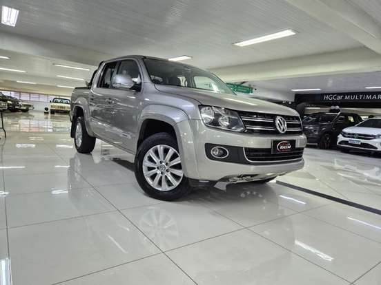 VOLKSWAGEN-AMAROK-2015