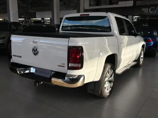 VOLKSWAGEN-AMAROK-2023