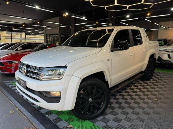 VOLKSWAGEN AMAROK 3.0 V6 TDI DIESEL COMFORTLINE CD 4MOTION AUTOMÁTICO