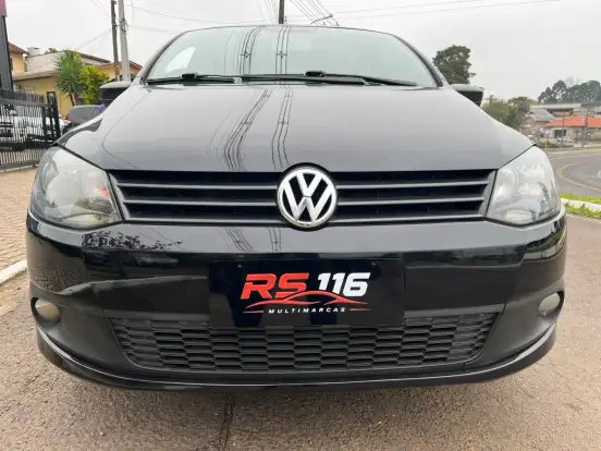 VOLKSWAGEN-FOX-2014
