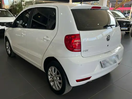 VOLKSWAGEN-FOX-1.0 MI 8V FLEX 4P MANUAL VOLKSWAGEN-FOX-2014