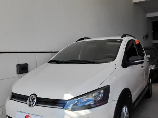 VOLKSWAGEN-FOX-1.0 MPI TRACK 12V FLEX 4P MANUAL VOLKSWAGEN-FOX-2017