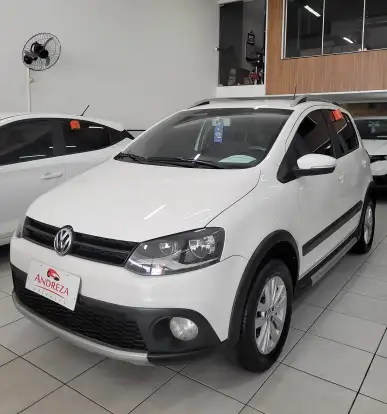 VOLKSWAGEN-FOX-2013