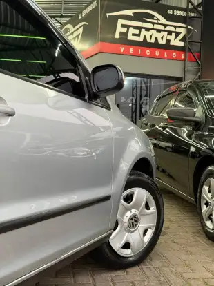 VOLKSWAGEN-FOX-2008