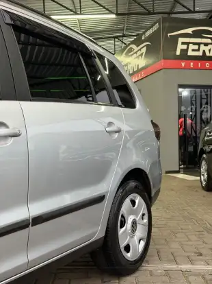 VOLKSWAGEN-FOX-2008