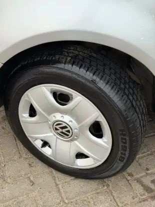 VOLKSWAGEN-FOX-2008