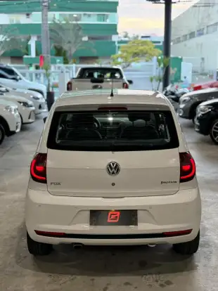 VOLKSWAGEN-FOX-2012