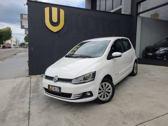 VOLKSWAGEN FOX 1.0 MI COMFORTLINE 8V FLEX 4P MANUAL