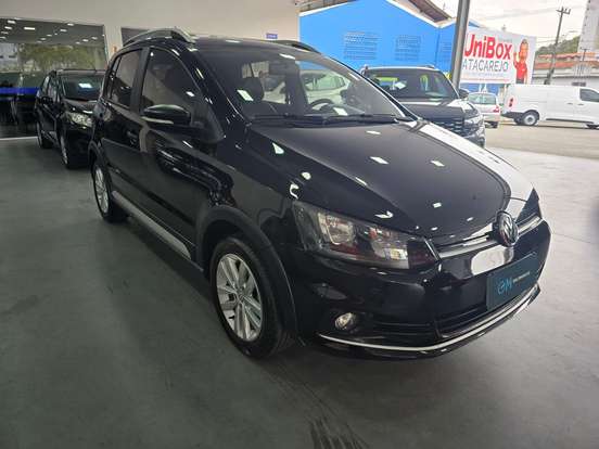 VOLKSWAGEN-FOX-1.0 MPI TRACK 12V FLEX 4P MANUAL VOLKSWAGEN-FOX-2016