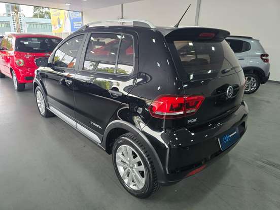 VOLKSWAGEN-FOX-1.0 MPI TRACK 12V FLEX 4P MANUAL VOLKSWAGEN-FOX-2016