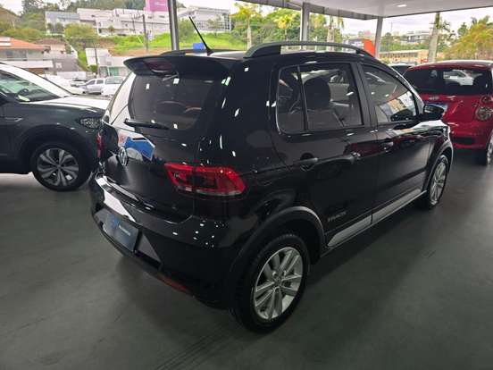 VOLKSWAGEN-FOX-1.0 MPI TRACK 12V FLEX 4P MANUAL VOLKSWAGEN-FOX-2016
