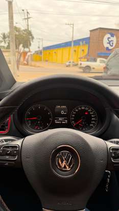 VOLKSWAGEN-FOX-2013