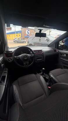 VOLKSWAGEN-FOX-1.6 MI ROCK IN RIO 8V FLEX 4P MANUAL VOLKSWAGEN-FOX-2013