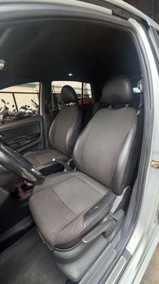 VOLKSWAGEN-FOX-2013