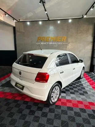 VOLKSWAGEN-GOL-2020