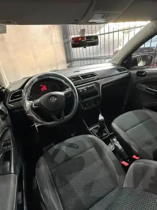 VOLKSWAGEN-GOL-2020
