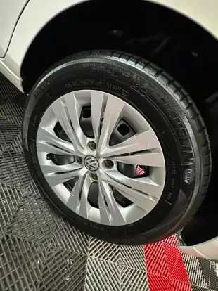 VOLKSWAGEN-GOL-2020