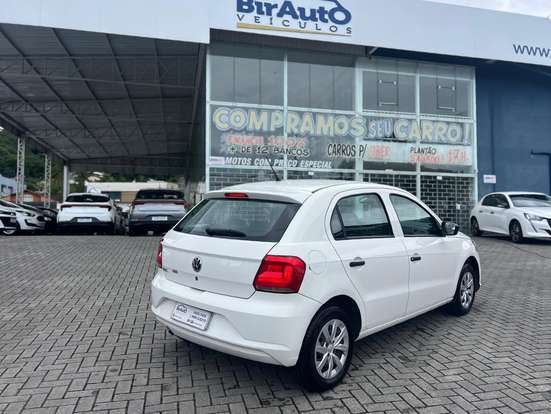VOLKSWAGEN-GOL-2022