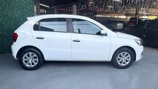 VOLKSWAGEN-GOL-2021