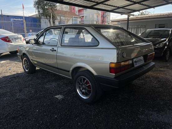VOLKSWAGEN-GOL-1988