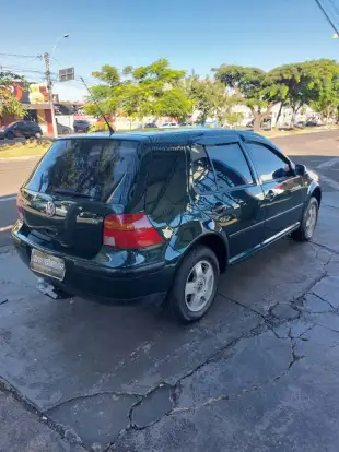 VOLKSWAGEN-GOLF-2001