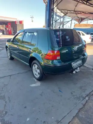 VOLKSWAGEN-GOLF-2001