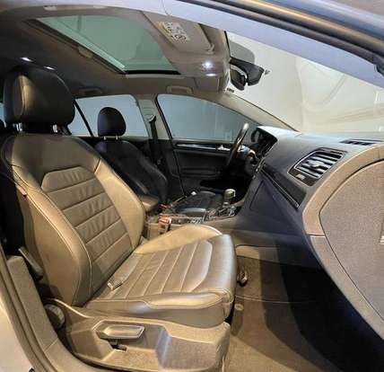 VOLKSWAGEN-GOLF-2017
