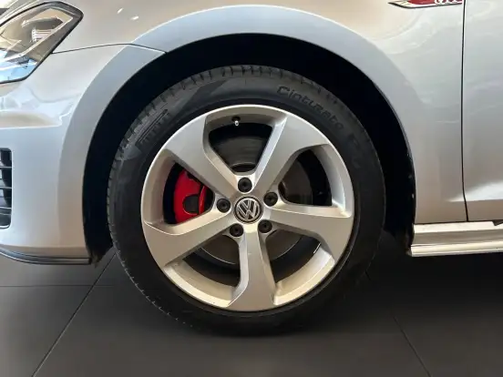VOLKSWAGEN-GOLF-2.0 TSI GTI 16V TURBO GASOLINA 4P AUTOMÁTICO VOLKSWAGEN-GOLF-2017