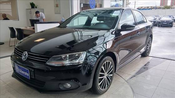 VOLKSWAGEN JETTA 2.0 COMFORTLINE FLEX 4P TIPTRONIC
