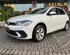 VOLKSWAGEN POLO 1.0 MPI MANUAL VOLKSWAGEN POLO 1.0 MPI MANUAL
