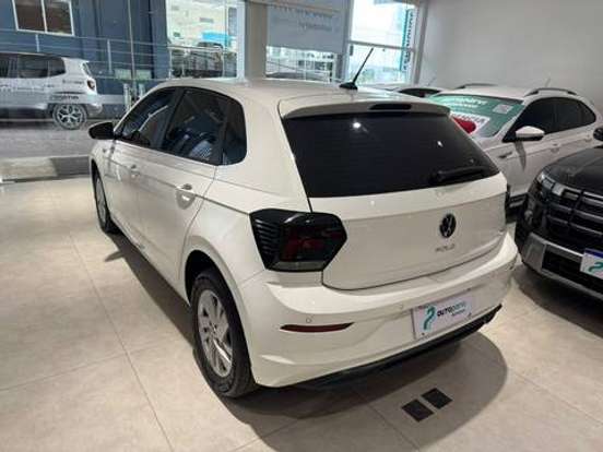 VOLKSWAGEN-POLO-1.0 170 TSI COMFORTLINE AUTOMÁTICO VOLKSWAGEN-POLO-2024