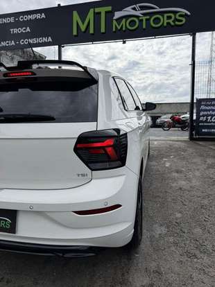 VOLKSWAGEN-POLO-2024