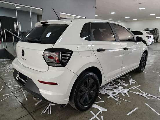 VOLKSWAGEN-POLO-2025