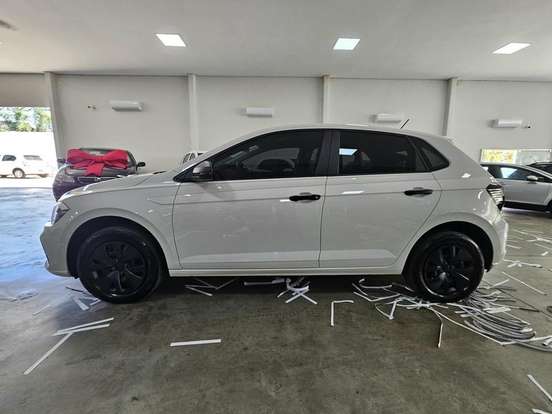 VOLKSWAGEN-POLO-2025