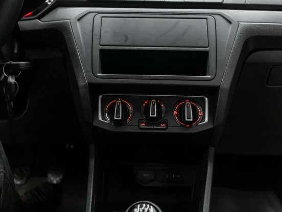 VOLKSWAGEN-SAVEIRO-1.6 MSI ROBUST CD 16V FLEX 2P MANUAL VOLKSWAGEN-SAVEIRO-2024