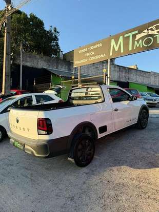 VOLKSWAGEN-SAVEIRO-2023
