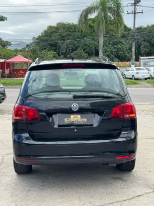 VOLKSWAGEN-SPACEFOX-2010