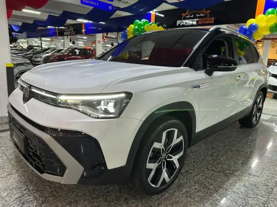 VOLKSWAGEN TAOS 1.4 250 TSI TOTAL FLEX HIGHLINE AUTOMÁTICO