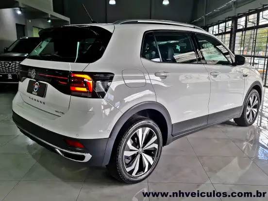 VOLKSWAGEN-T-CROSS-1.4 250 TSI TOTAL FLEX HIGHLINE AUTOMÁTICO VOLKSWAGEN-T-CROSS-2021