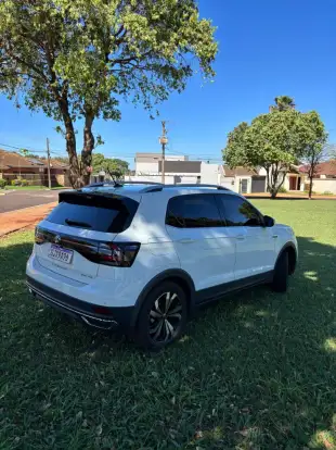 VOLKSWAGEN-T-CROSS-2022