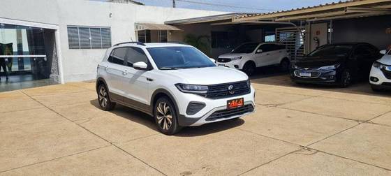 VOLKSWAGEN T-CROSS 1.0 200 TSI TOTAL FLEX AUTOMÁTICO