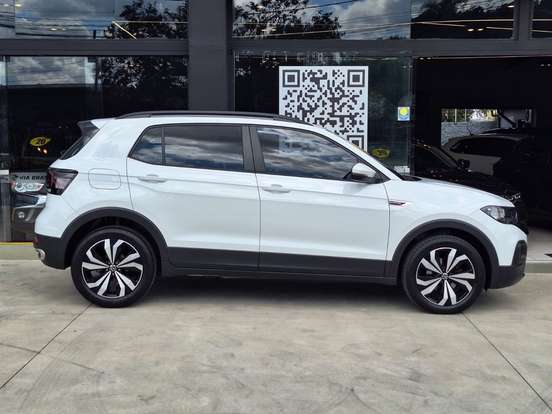 VOLKSWAGEN-T-CROSS-1.0 200 TSI TOTAL FLEX COMFORTLINE AUTOMÁTICO VOLKSWAGEN-T-CROSS-2023