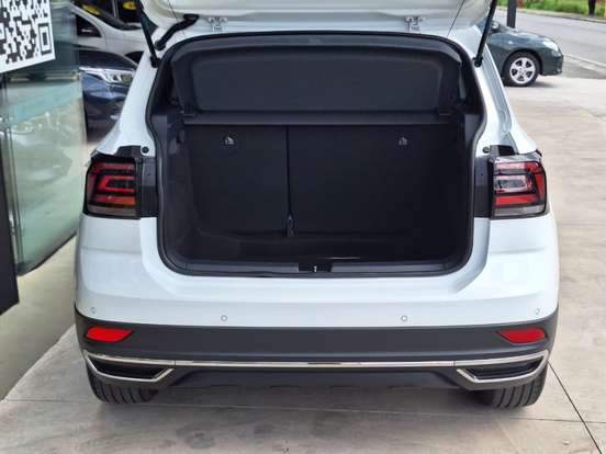 VOLKSWAGEN-T-CROSS-1.0 200 TSI TOTAL FLEX COMFORTLINE AUTOMÁTICO VOLKSWAGEN-T-CROSS-2023